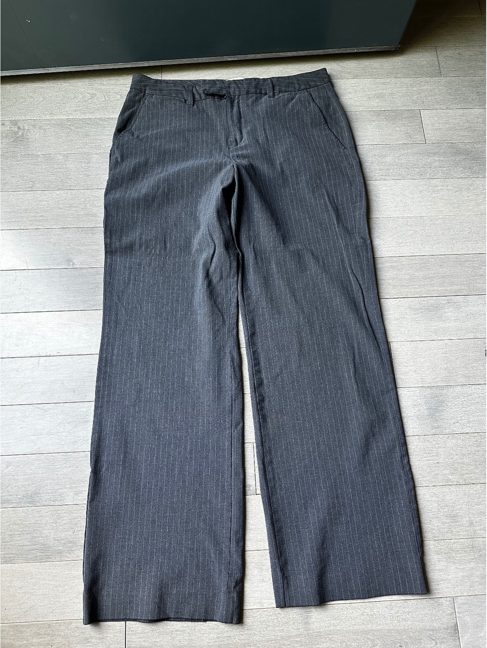 Old Navy Women's Gray Pinstripe Dress Office business casual Pants Size 12